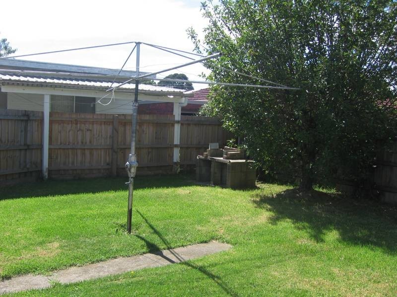 1/50 Albert Road, Hallam VIC 3803