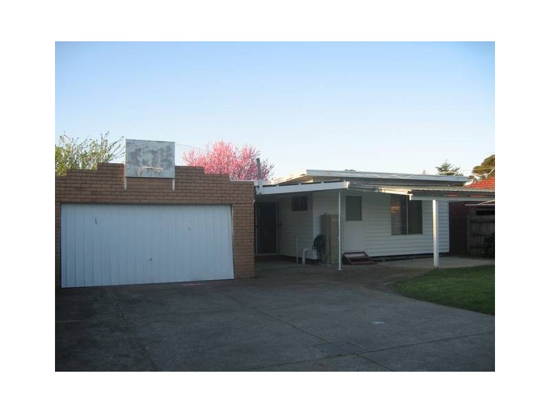 2/50 Albert Road, Hallam VIC 3803