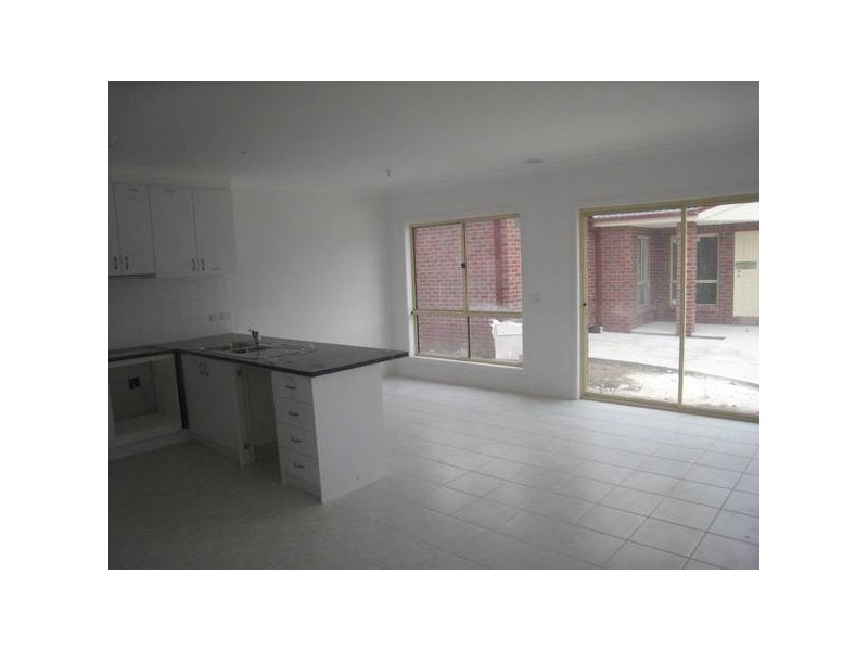 2 & 3/15 Vizard Street, Dandenong VIC 3175