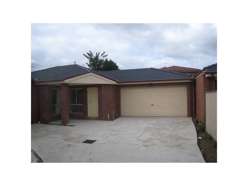 2 & 3/15 Vizard Street, Dandenong VIC 3175