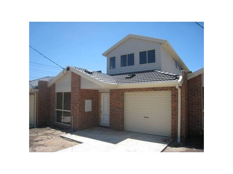 32 Robjant Street, Hampton Park VIC 3976