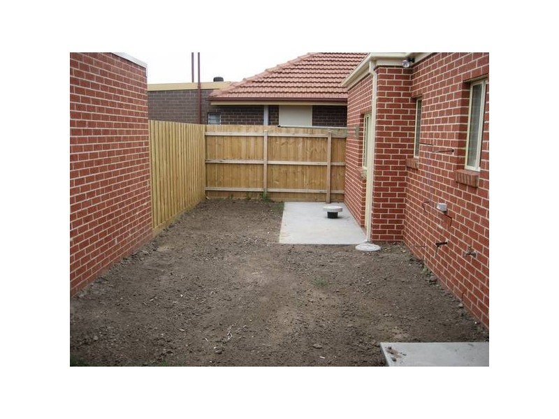 1/179 Cleeland Street, Dandenong VIC 3175