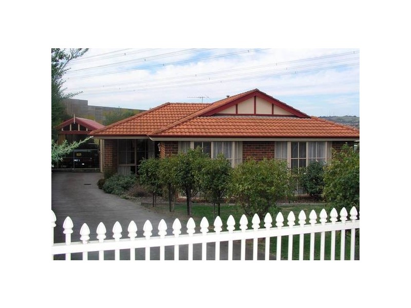 63 George Chudleigh Crescent, Hallam VIC 3803