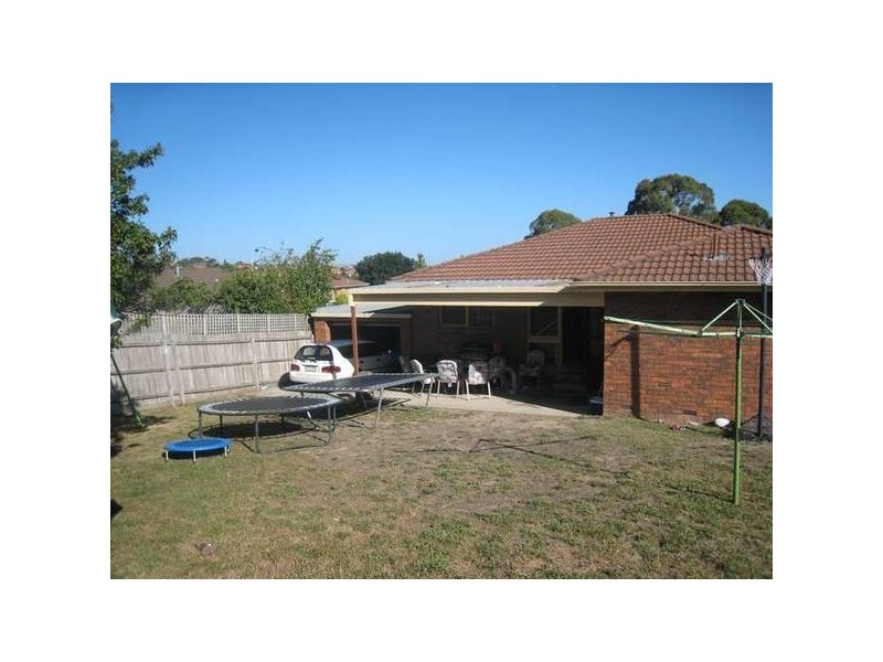 33 Thomas Mitchell Drive, Endeavour Hills VIC 3802