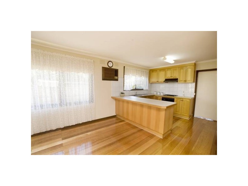 48 Aberdeen Drive, Dandenong North VIC 3175