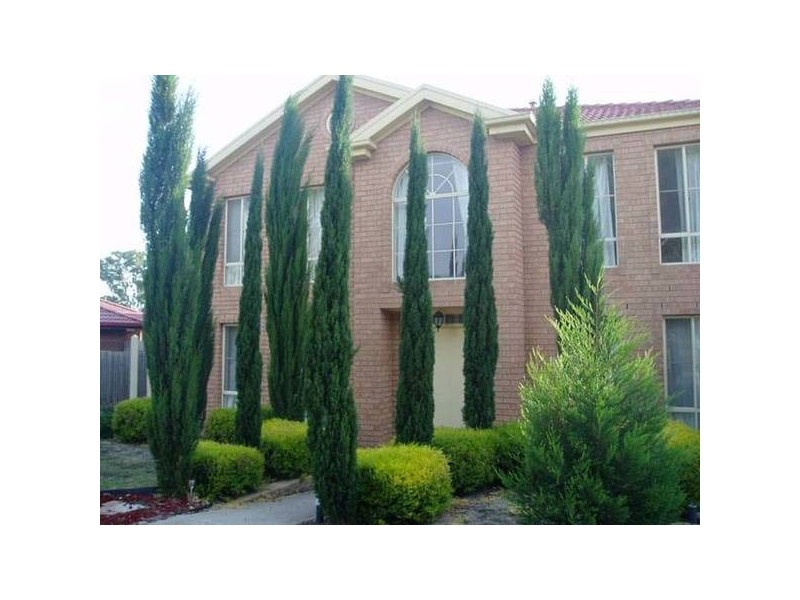 27 Hutchinson Avenue, Lynbrook VIC 3975