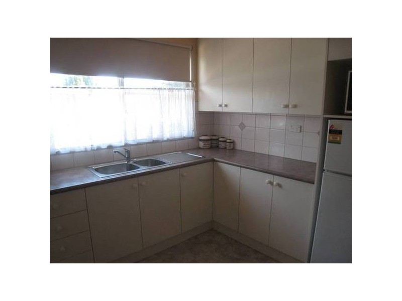 10 Bottlebrush Drive, Doveton VIC 3177