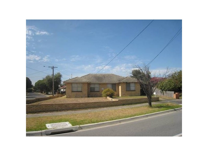 1&2/19 Dunearn Road, Dandenong North VIC 3175