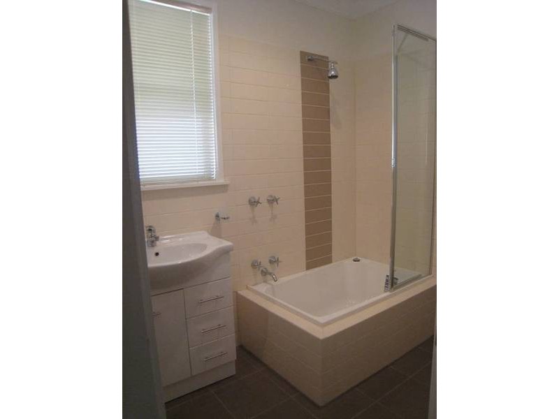 24 Liquidamber Street, Doveton VIC 3177