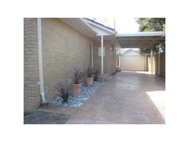 24 Liquidamber Street, Doveton VIC 3177