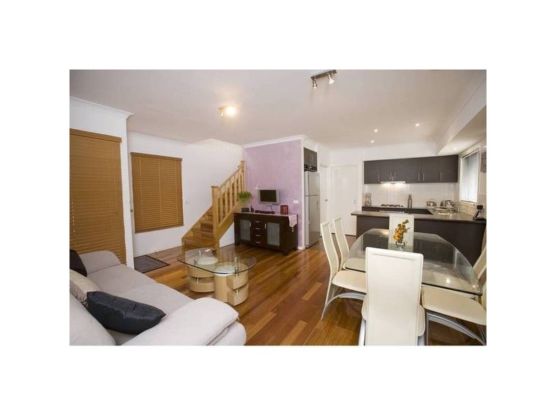 8/109-111 McFees Road, Dandenong North VIC 3175