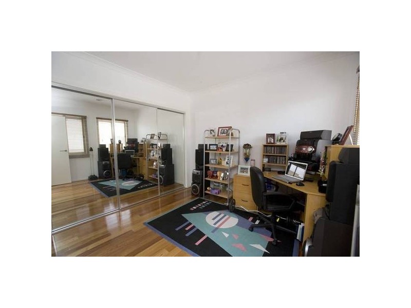 8/109-111 McFees Road, Dandenong North VIC 3175