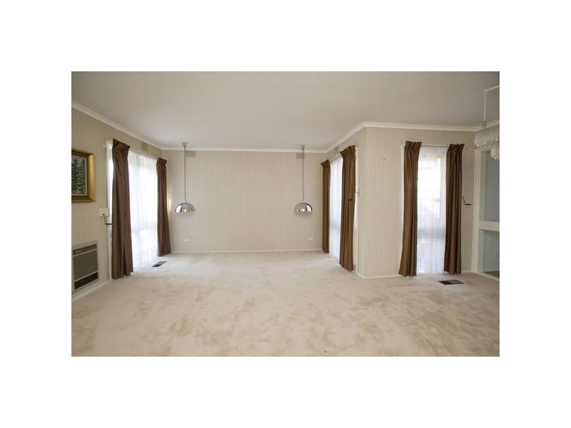 96 Rawdon Hill Drive, Dandenong North VIC 3175