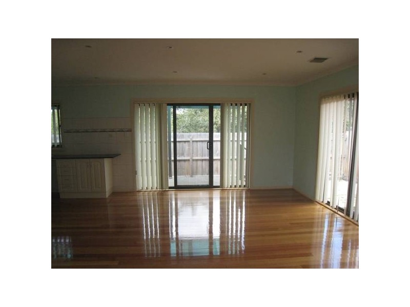 2/4 Easterleigh Court, Dandenong VIC 3175