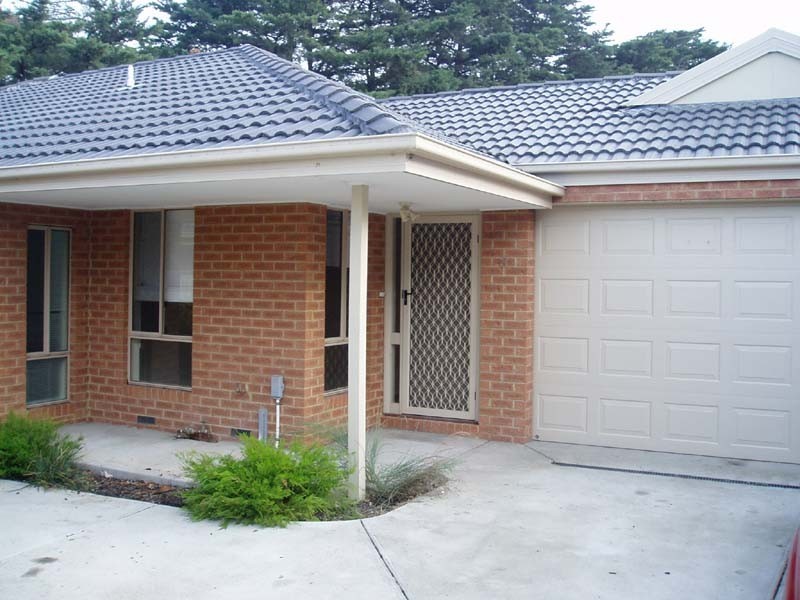 3/20 Admirala Avenue, Dandenong VIC 3175