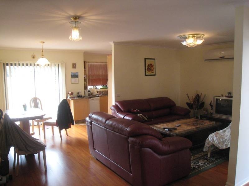 2/5 Marcella Avenue, Dandenong North VIC 3175