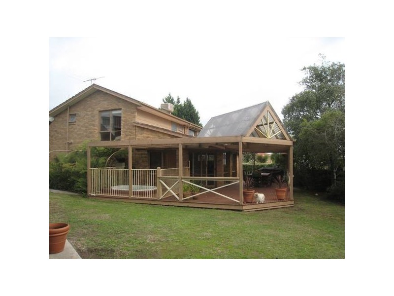 3 Antrim Close, Endeavour Hills VIC 3802
