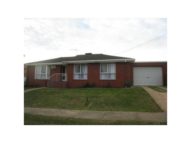 17 Mirboo Street, Dandenong North VIC 3175