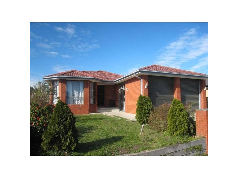 96 Saffron Drive, Narre Warren VIC 3805