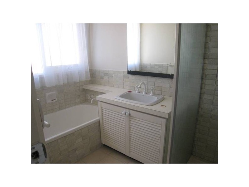 8 Jones Court, Endeavour Hills VIC 3802