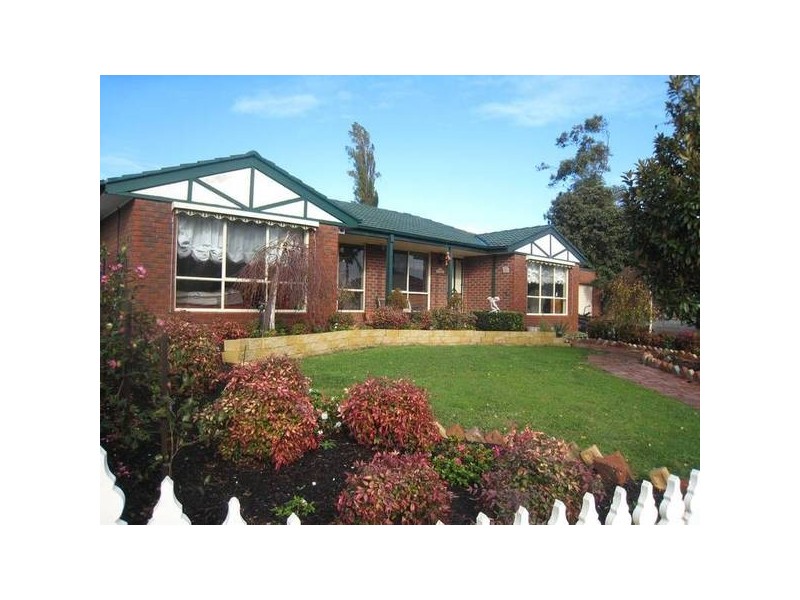 9 Patterson Court, Endeavour Hills VIC 3802