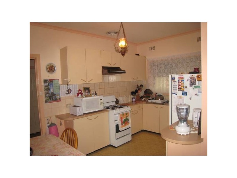 18 Phillip Street, Dandenong North VIC 3175