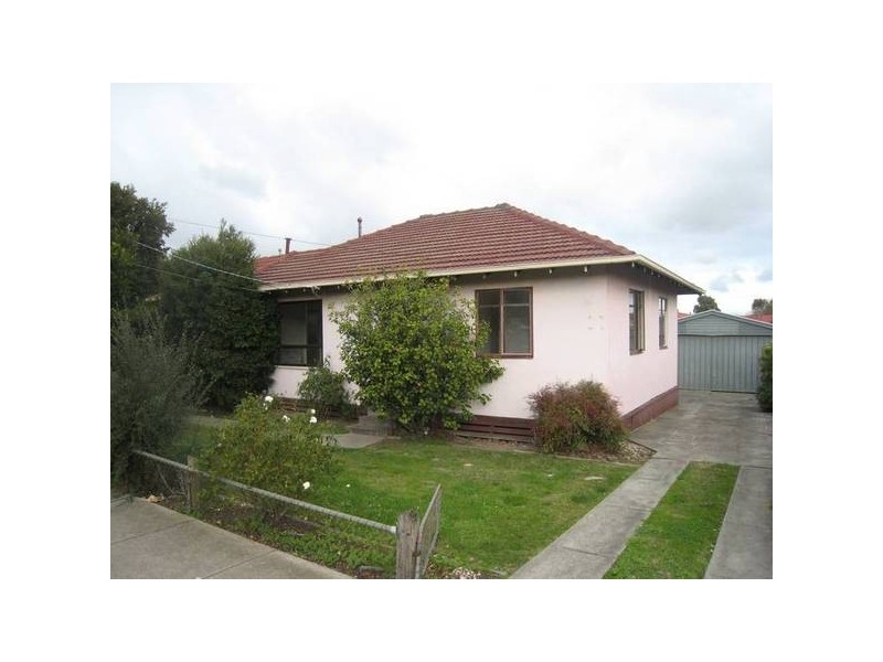 1 Paperbark Street, Doveton VIC 3177