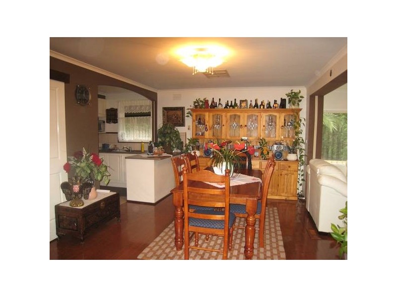 11 Stephens Close, Endeavour Hills VIC 3802