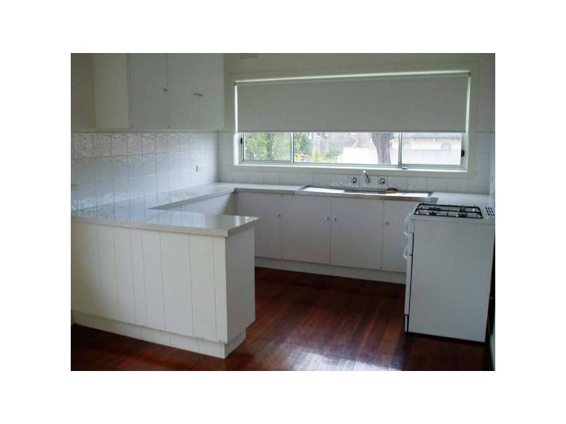 100 Grimwade Crescent, Frankston VIC 3199