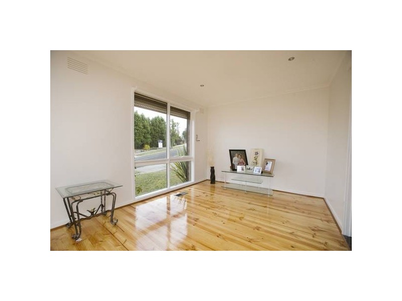 70 William Hovel Drive, Endeavour Hills VIC 3802