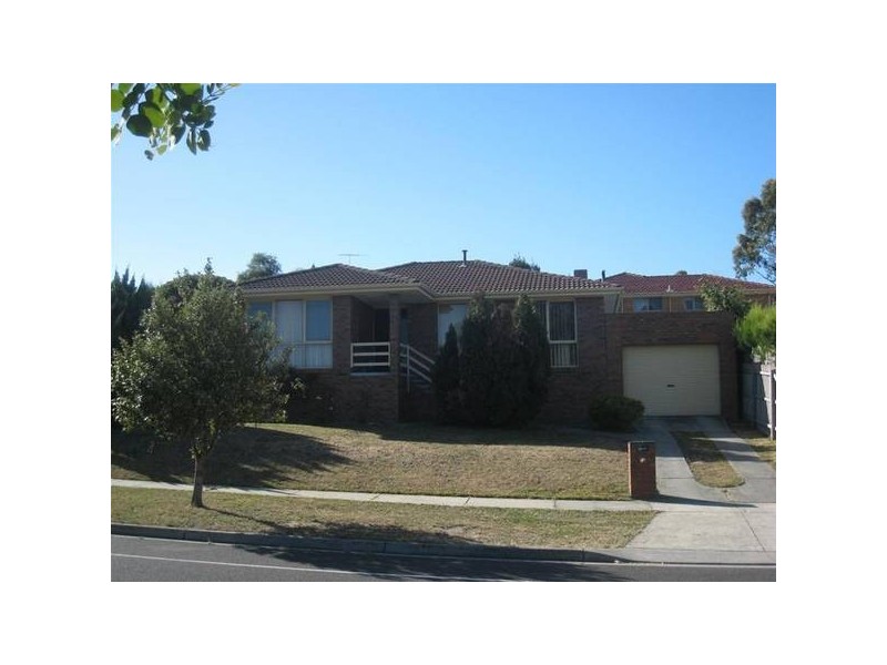 33 Thomas Mitchell Drive, Endeavour Hills VIC 3802