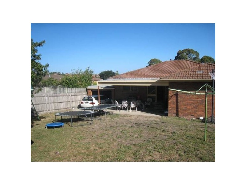 33 Thomas Mitchell Drive, Endeavour Hills VIC 3802
