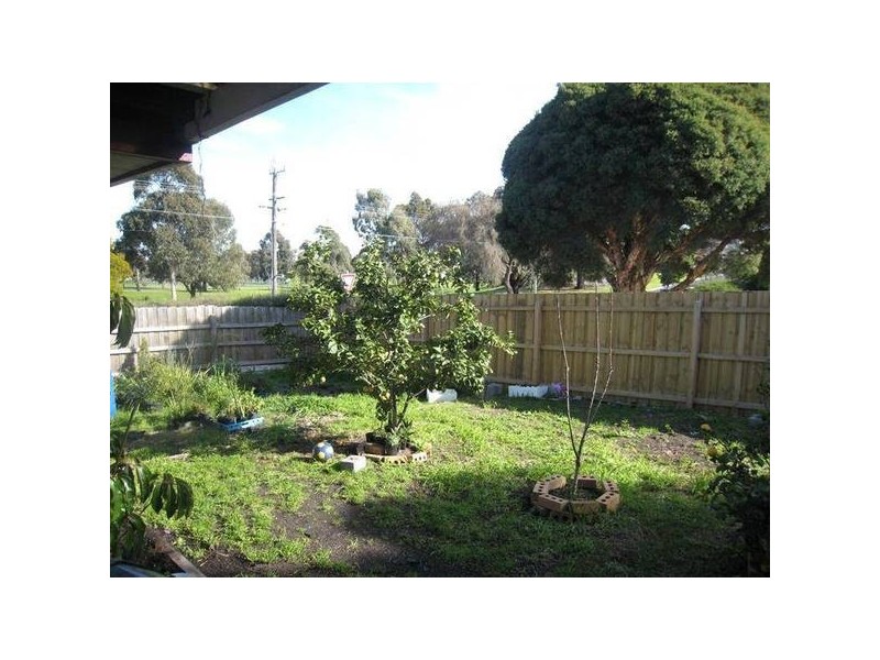 32 Laurel Avenue, Doveton VIC 3177