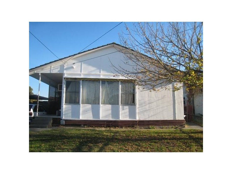 8 Peach Court, Doveton VIC 3177