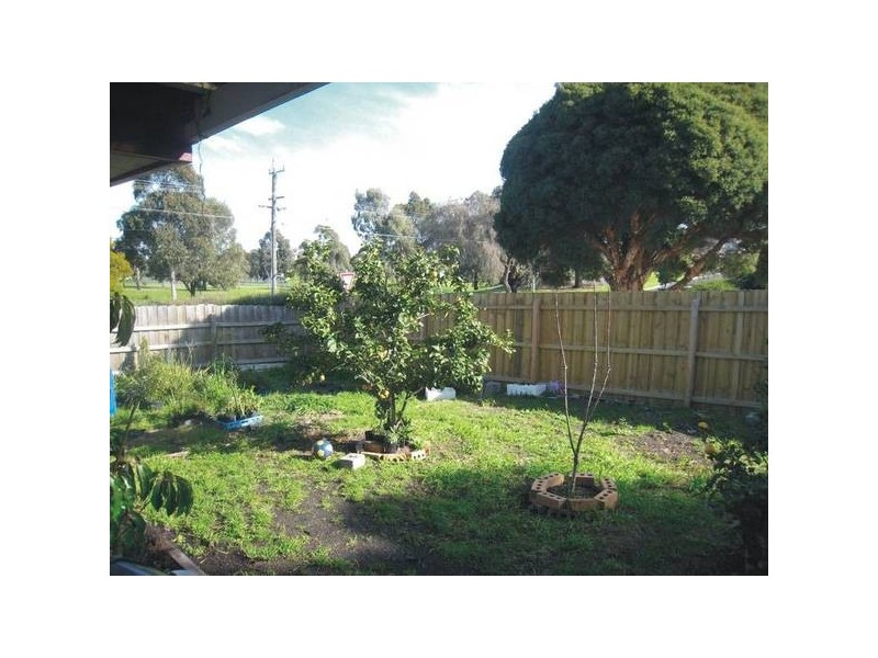 32 Laurel Avenue, Doveton VIC 3177