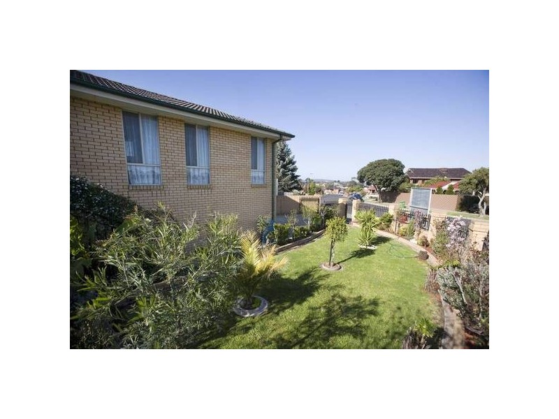 18 Ascot Drive, Noble Park North VIC 3174