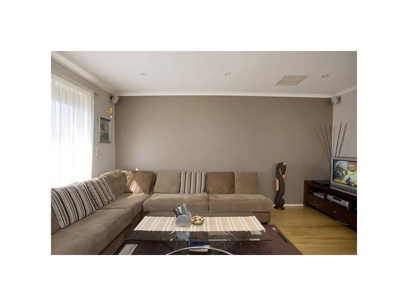 1/32 David Street, Dandenong VIC 3175