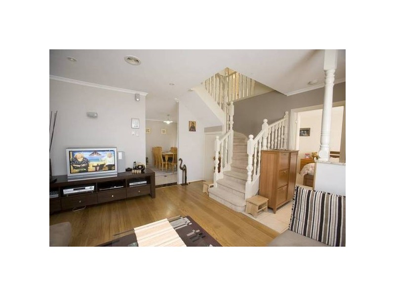 1/32 David Street, Dandenong VIC 3175