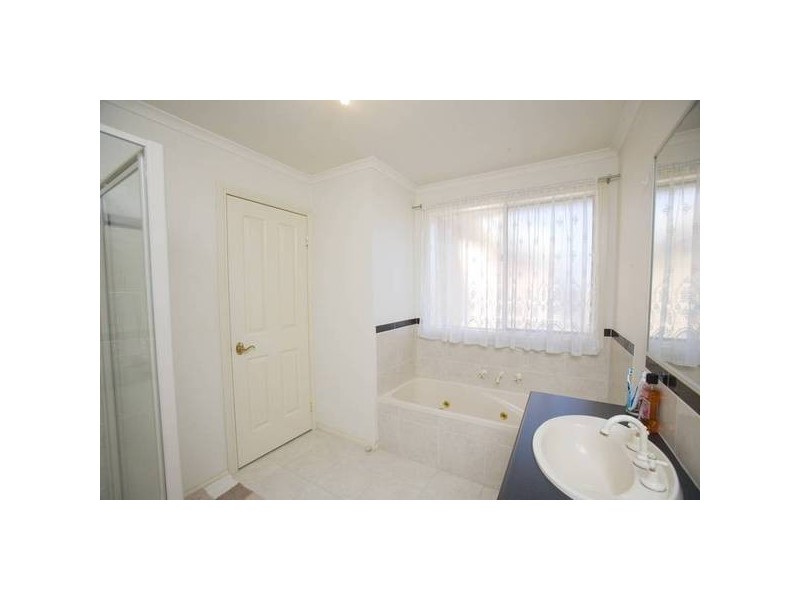 1/32 David Street, Dandenong VIC 3175