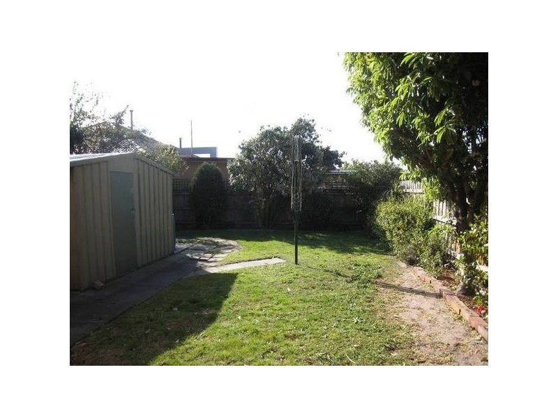 2/1 Brunet Street, Dandenong North VIC 3175