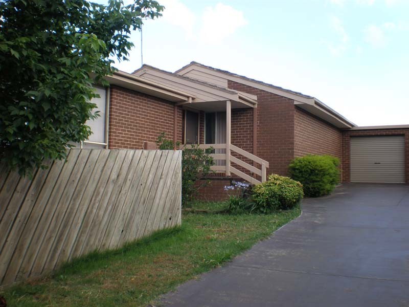 2/14 Albert Road, Hallam VIC 3803