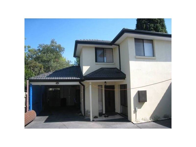 2/10 Regency Street, Dandenong North VIC 3175