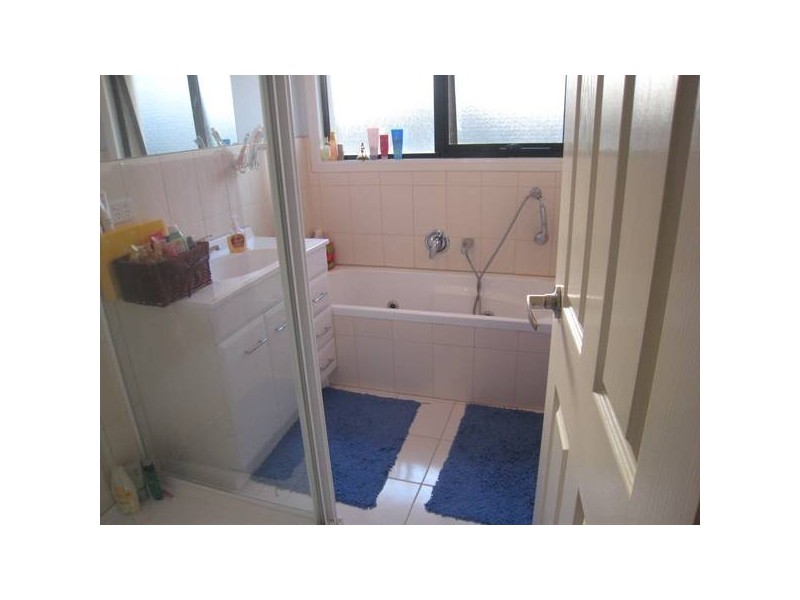 2/10 Regency Street, Dandenong North VIC 3175