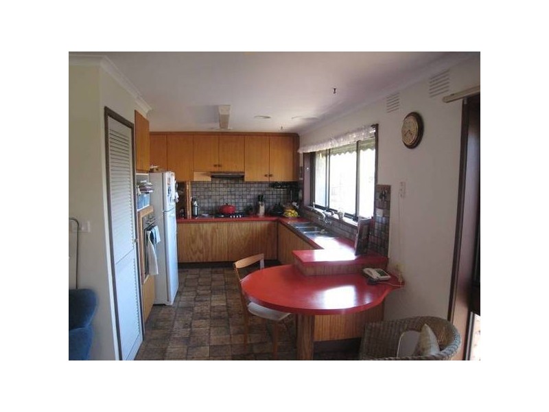 10 Donelly Road, Hallam VIC 3803