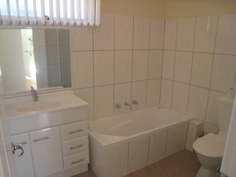 1/19 Albert Road, Hallam VIC 3803