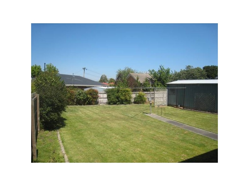 6 Gladesville Court, Dandenong North VIC 3175