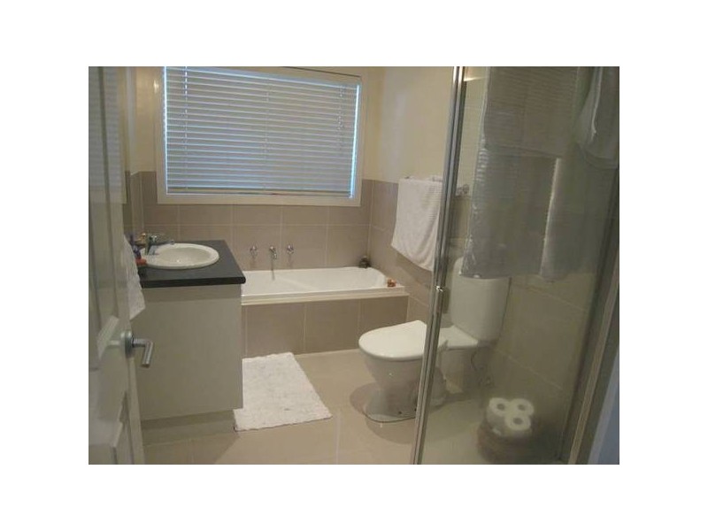 38 B Edward Avenue, Dandenong VIC 3175