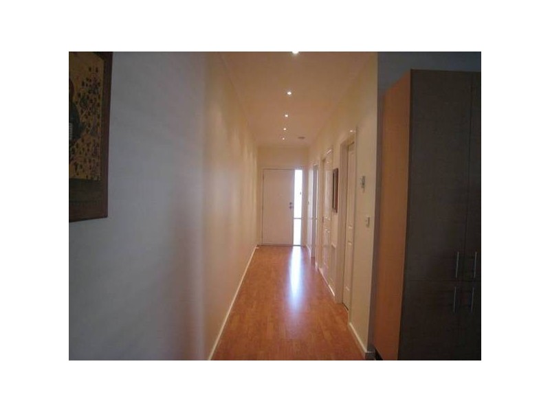 38 B Edward Avenue, Dandenong VIC 3175