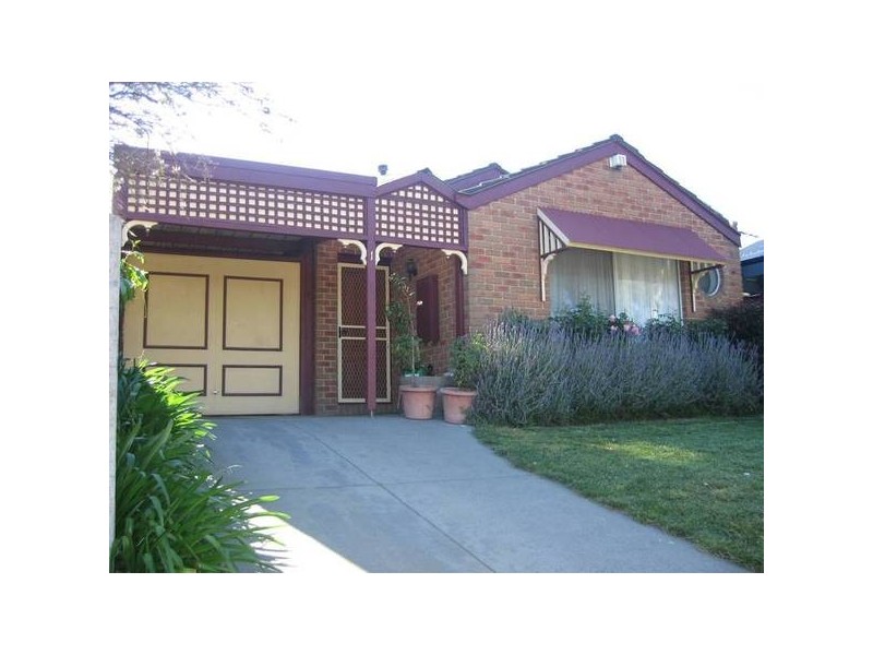 1 Wimmera Court, Berwick VIC 3806