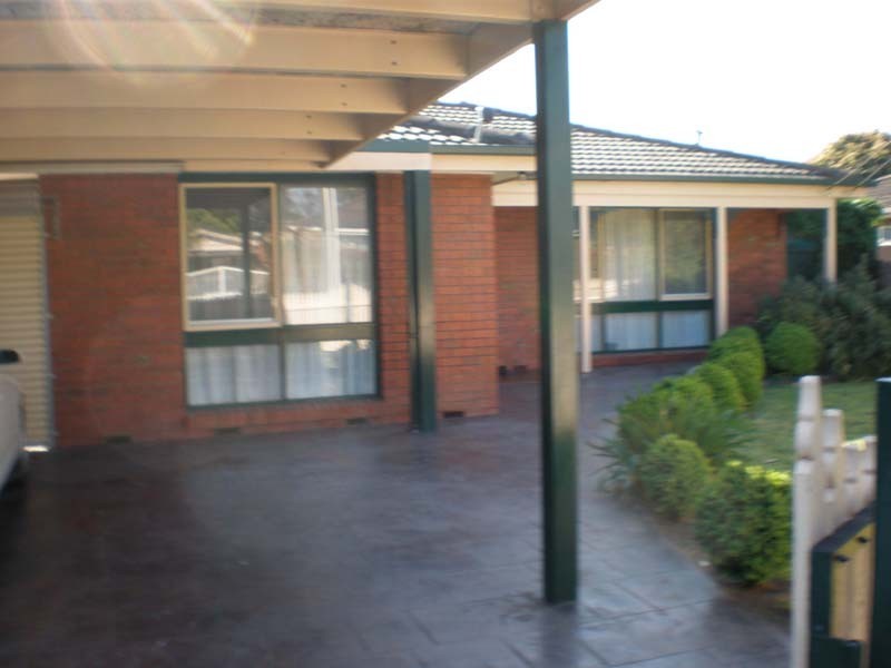 29 Alpine Crescent, Noble Park North VIC 3174